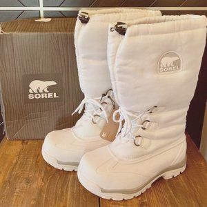 Sorel Womens Snowlion XT All White Boots